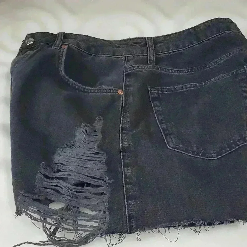 ☆☆☆Topshop denim black shorts